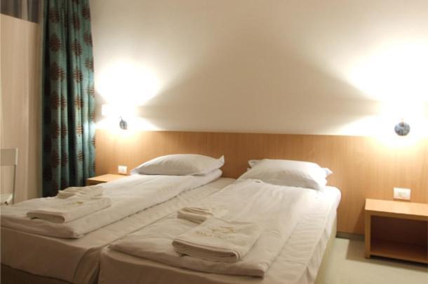 Hotel Sara Neptun Luaran gambar