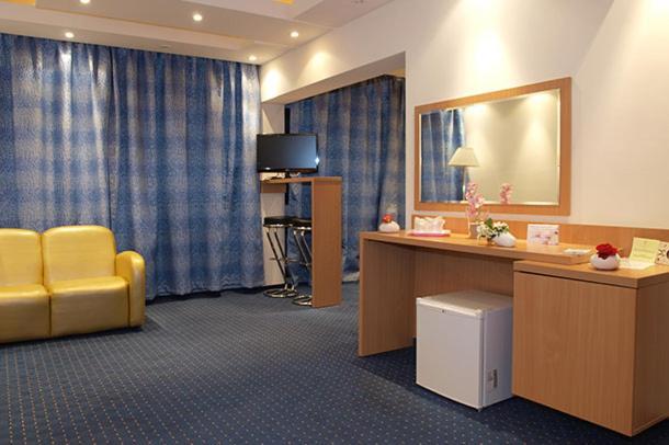 Hotel Sara Neptun Luaran gambar